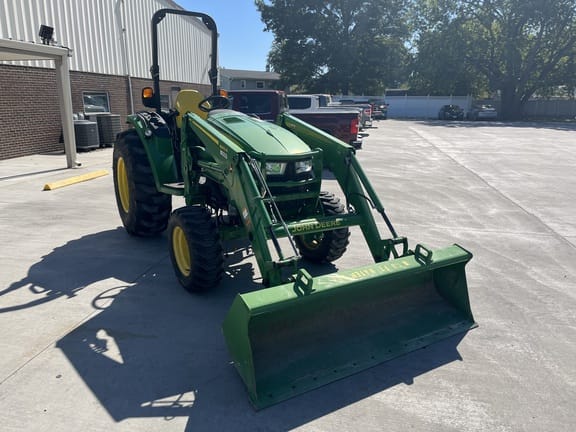 2019 John Deere 4044R Equipment Image0