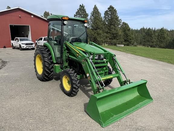 Image of John Deere 4052R equipment image 4