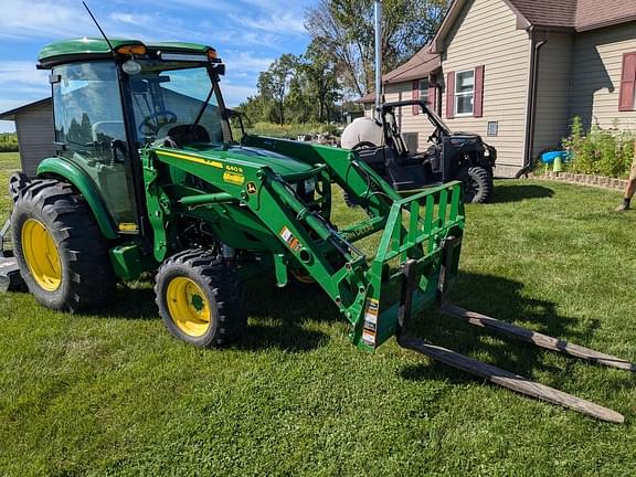 Image of John Deere 4052R equipment image 2