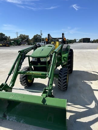 2019 John Deere 4066M Equipment Image0