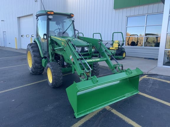 Image of John Deere 4066R equipment image 1