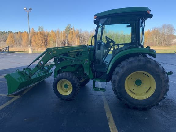 Image of John Deere 4066R equipment image 2