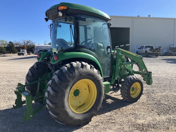 Image of John Deere 4066R equipment image 3