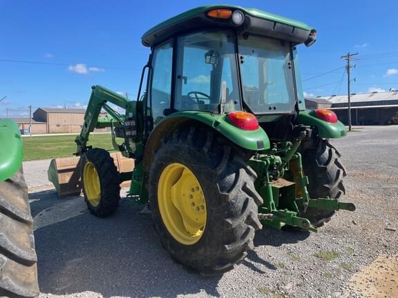 Image of John Deere 5075E equipment image 4