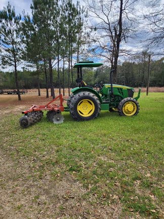 Image of John Deere 5075E equipment image 1