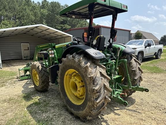 Image of John Deere 5075M equipment image 2