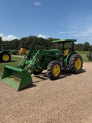 Image of John Deere 5090E equipment image 1