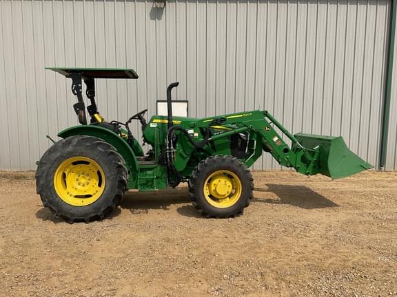 Image of John Deere 5090E equipment image 3