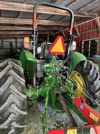 Image of John Deere 5090E equipment image 4