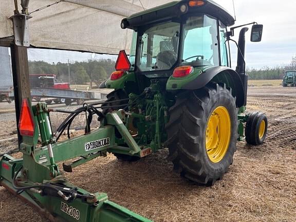 Image of John Deere 5090M equipment image 3