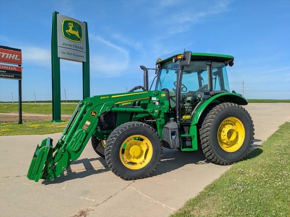 2019 John Deere 5090M Equipment Image0