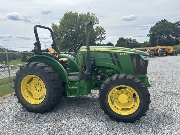 2019 John Deere 5100E Equipment Image0