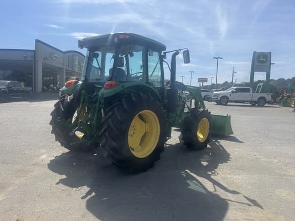 Image of John Deere 5100M equipment image 4