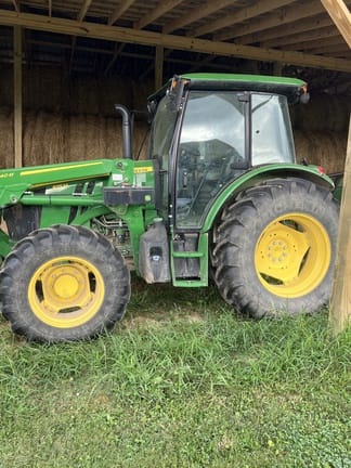 2019 John Deere 5115M Equipment Image0