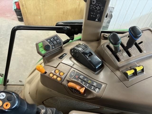 Image of John Deere 5115R equipment image 2