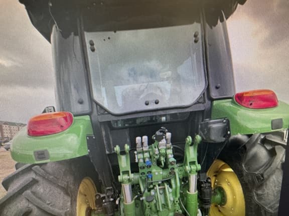 Image of John Deere 5125R equipment image 4