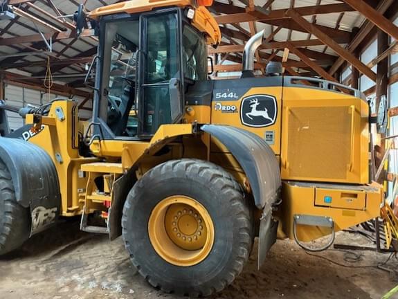 Image of John Deere 544L Primary image
