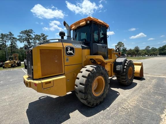 Image of John Deere 544L equipment image 2