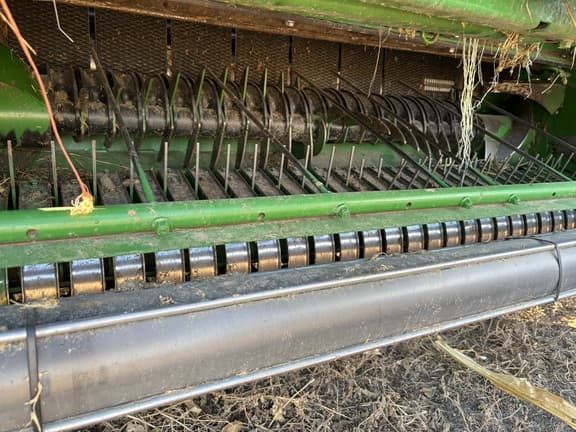 Image of John Deere 560M equipment image 2