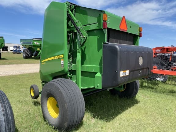 Image of John Deere 560M equipment image 1