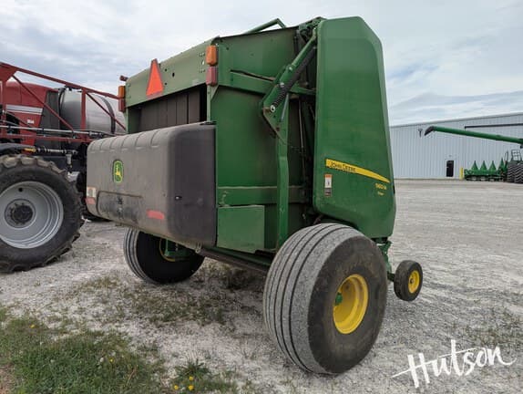 Image of John Deere 560M equipment image 4