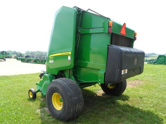 Image of John Deere 560M equipment image 4
