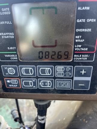 Image of John Deere 560M equipment image 4