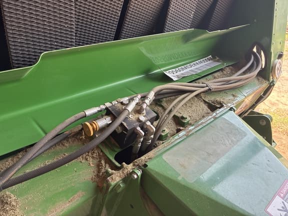 Image of John Deere 560M equipment image 4