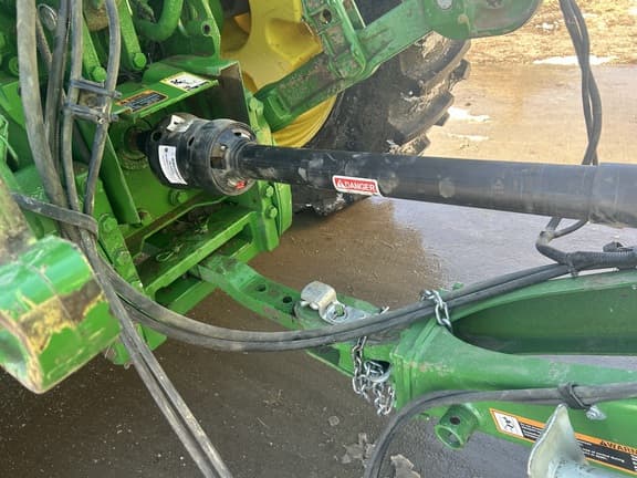 Image of John Deere 560R equipment image 4