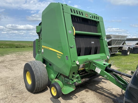 2019 John Deere 560R Equipment Image0