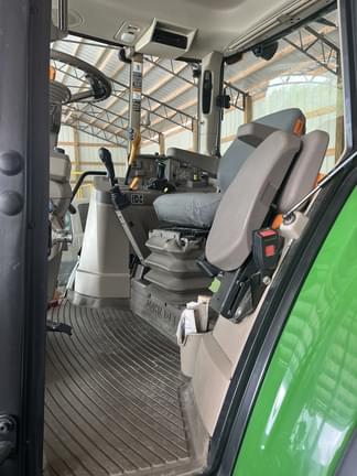 Image of John Deere 6110M equipment image 3