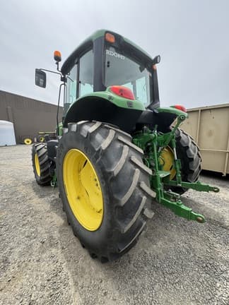 Image of John Deere 6110M equipment image 2