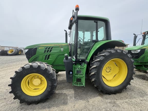 Image of John Deere 6110M equipment image 1