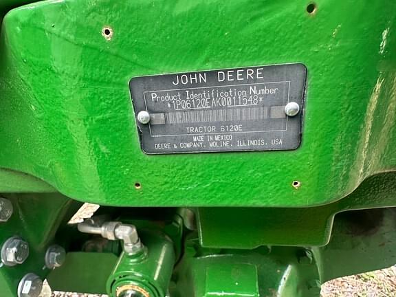 Image of John Deere 6120E equipment image 1