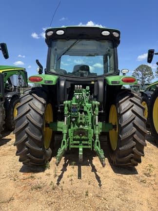 Image of John Deere 6120R equipment image 3