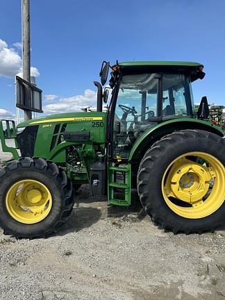 Image of John Deere 6135E equipment image 1