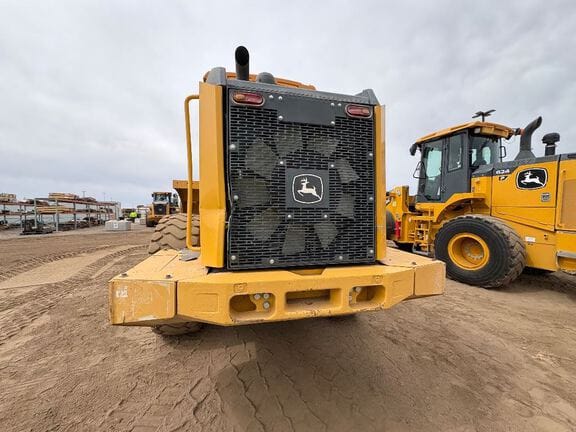 2019 John Deere 624L Equipment Image0