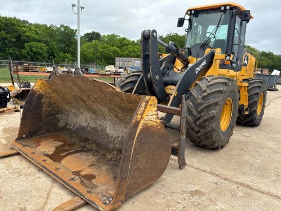 Image of John Deere 624L Primary image