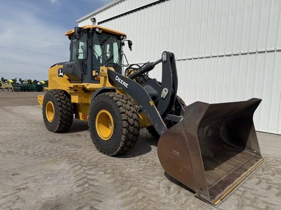 Image of John Deere 624L equipment image 2