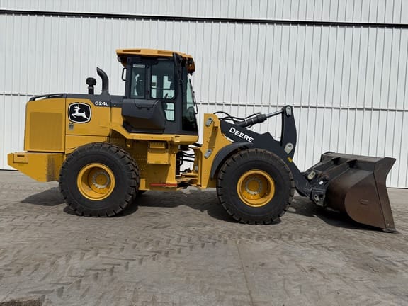 2019 John Deere 624L Equipment Image0