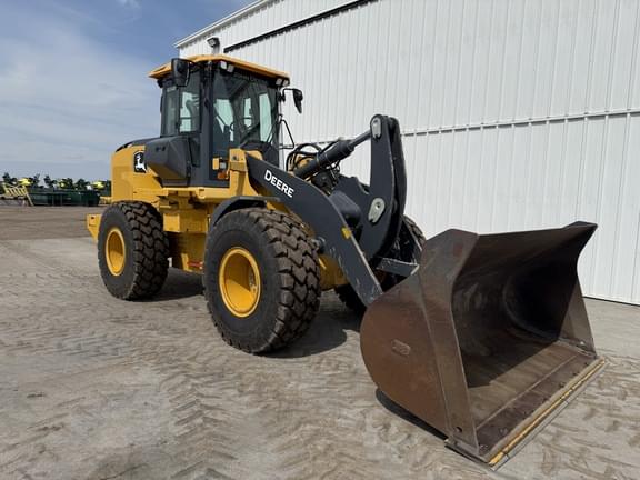 Image of John Deere 624L equipment image 1