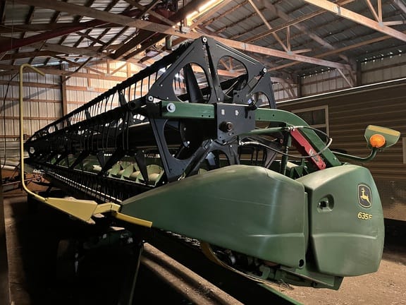 2019 John Deere 635F Equipment Image0