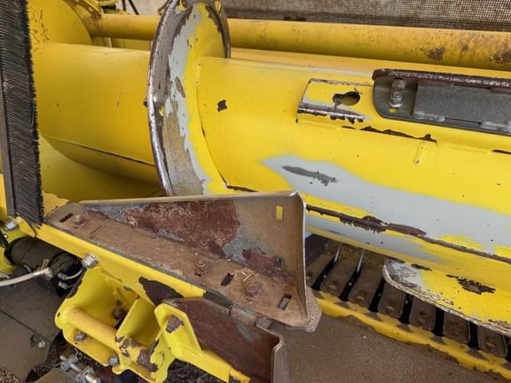 Image of John Deere 639 equipment image 3