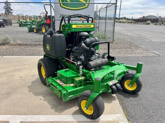 Image of John Deere 652R equipment image 4