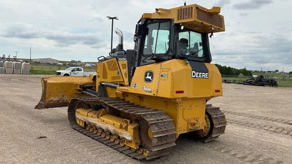 Image of John Deere 700K equipment image 1