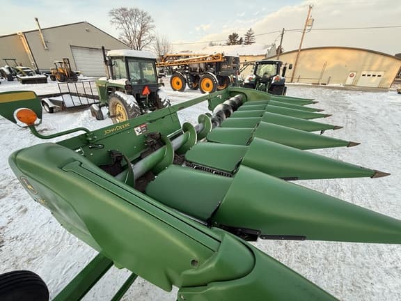 Image of John Deere 708C equipment image 3