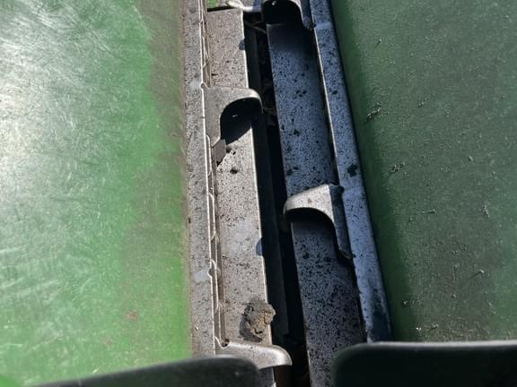 Image of John Deere 708C equipment image 4