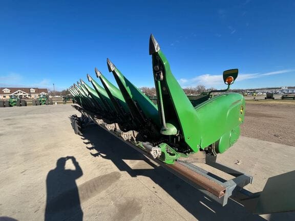 2019 John Deere 712C Equipment Image0