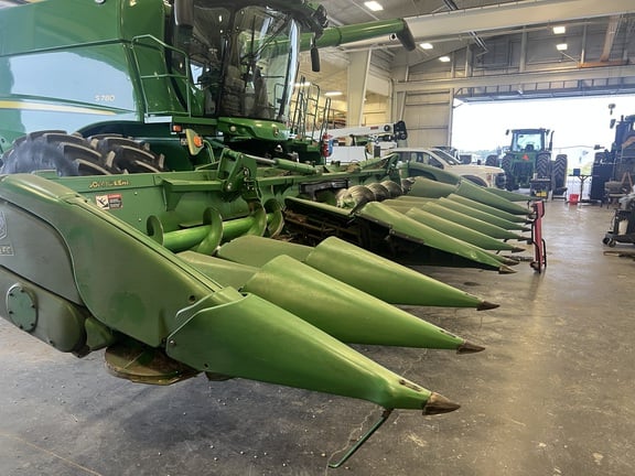 2019 John Deere 712FC Equipment Image0