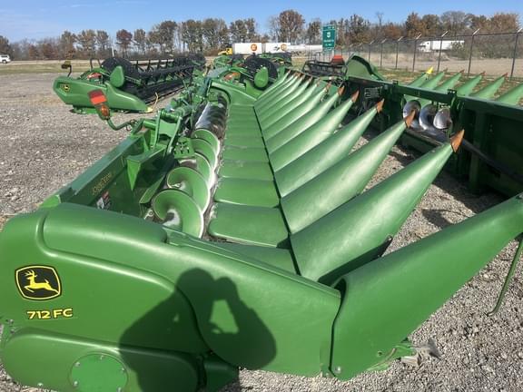 Image of John Deere 712FC equipment image 2